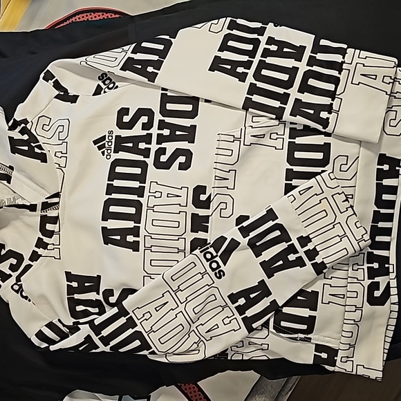 Adidas White & Black Logo Printed Light Pullover Hoodie Kids Size 5 - Picture 2 of 4